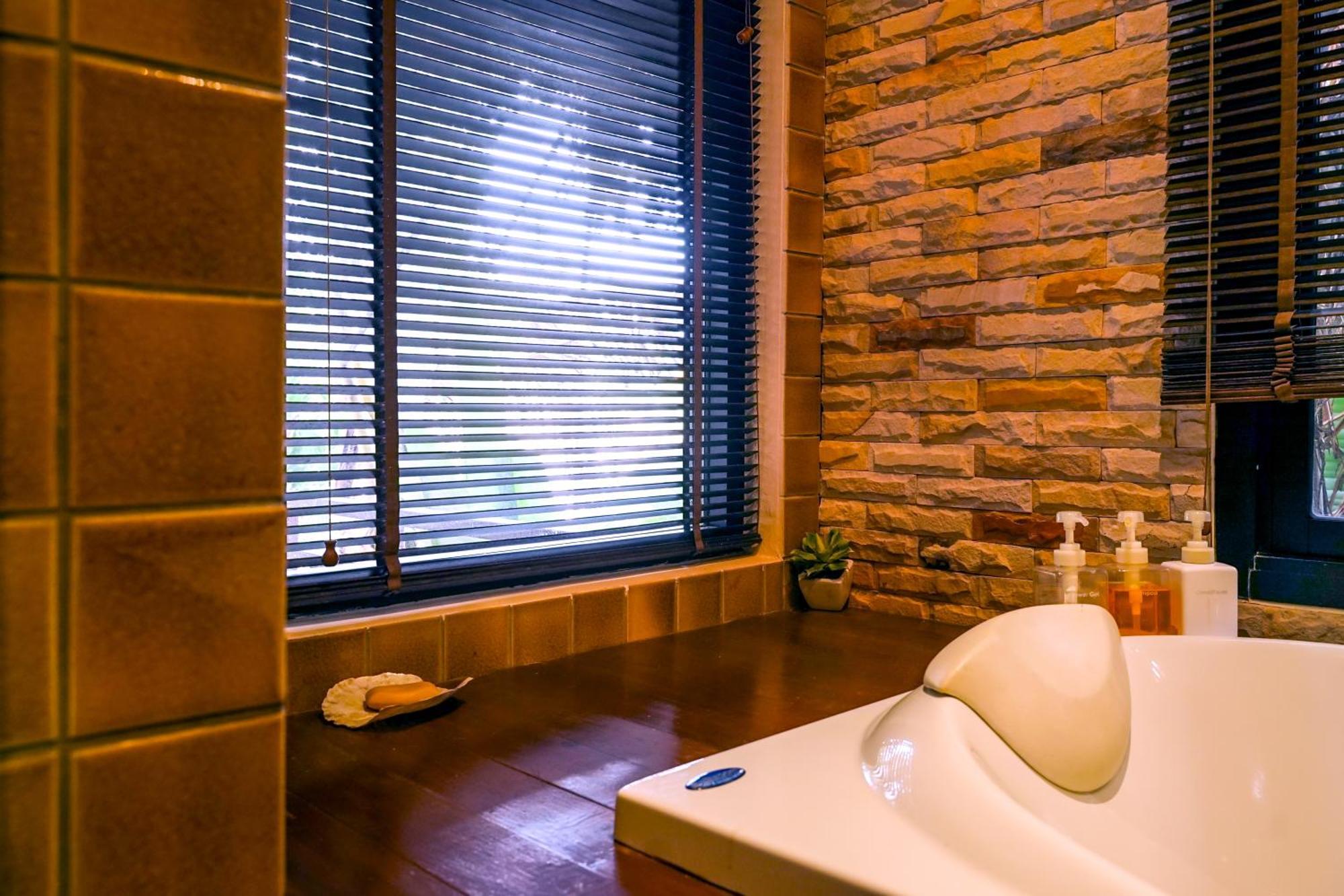 Large 4 Bed Villa Short Walk To Maenam Beach Mae Nam Luaran gambar